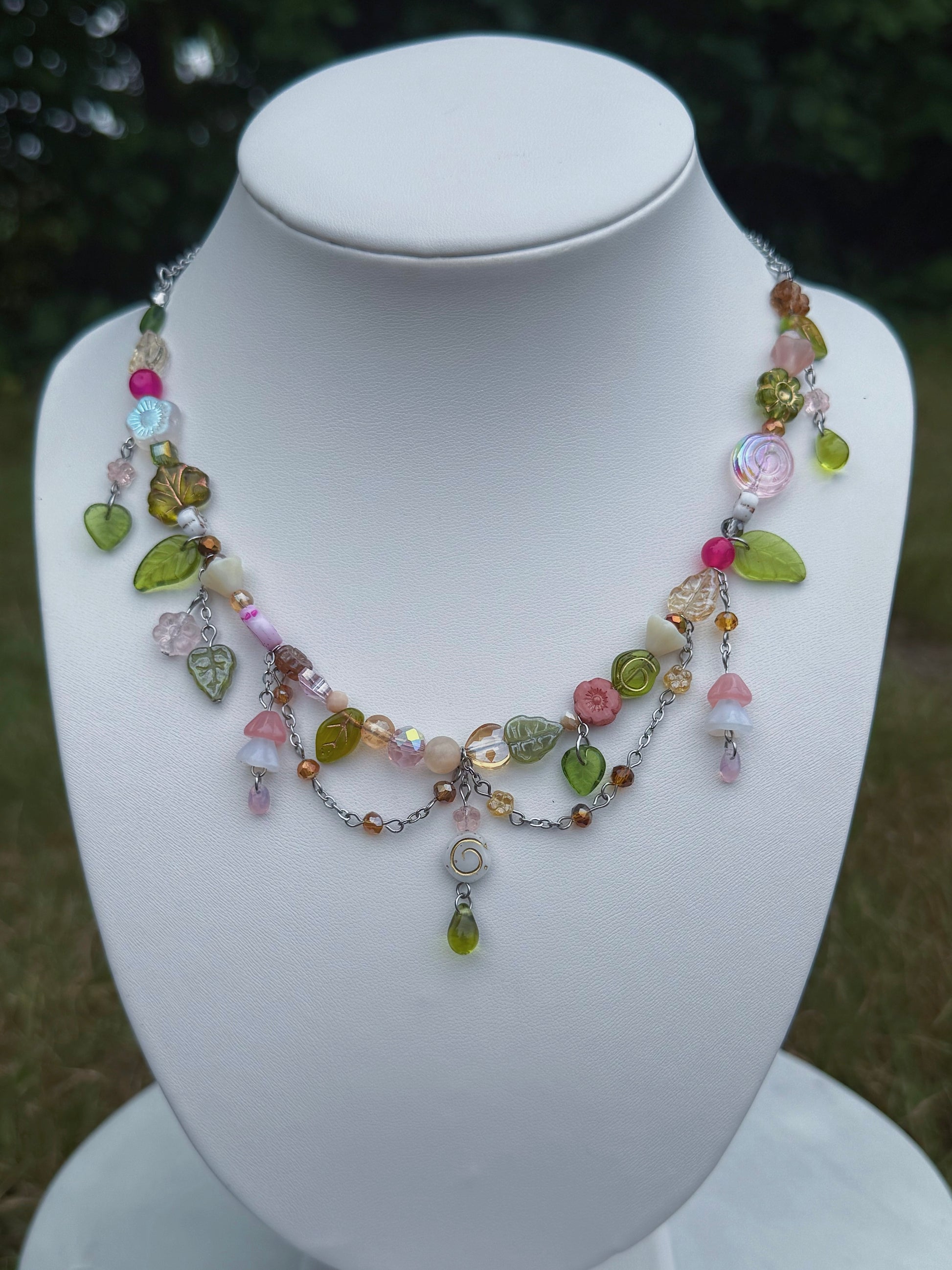Mossberry Necklace